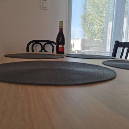 Caloroczny Domek Bosmanska Lubiatowo  Exteriör bild